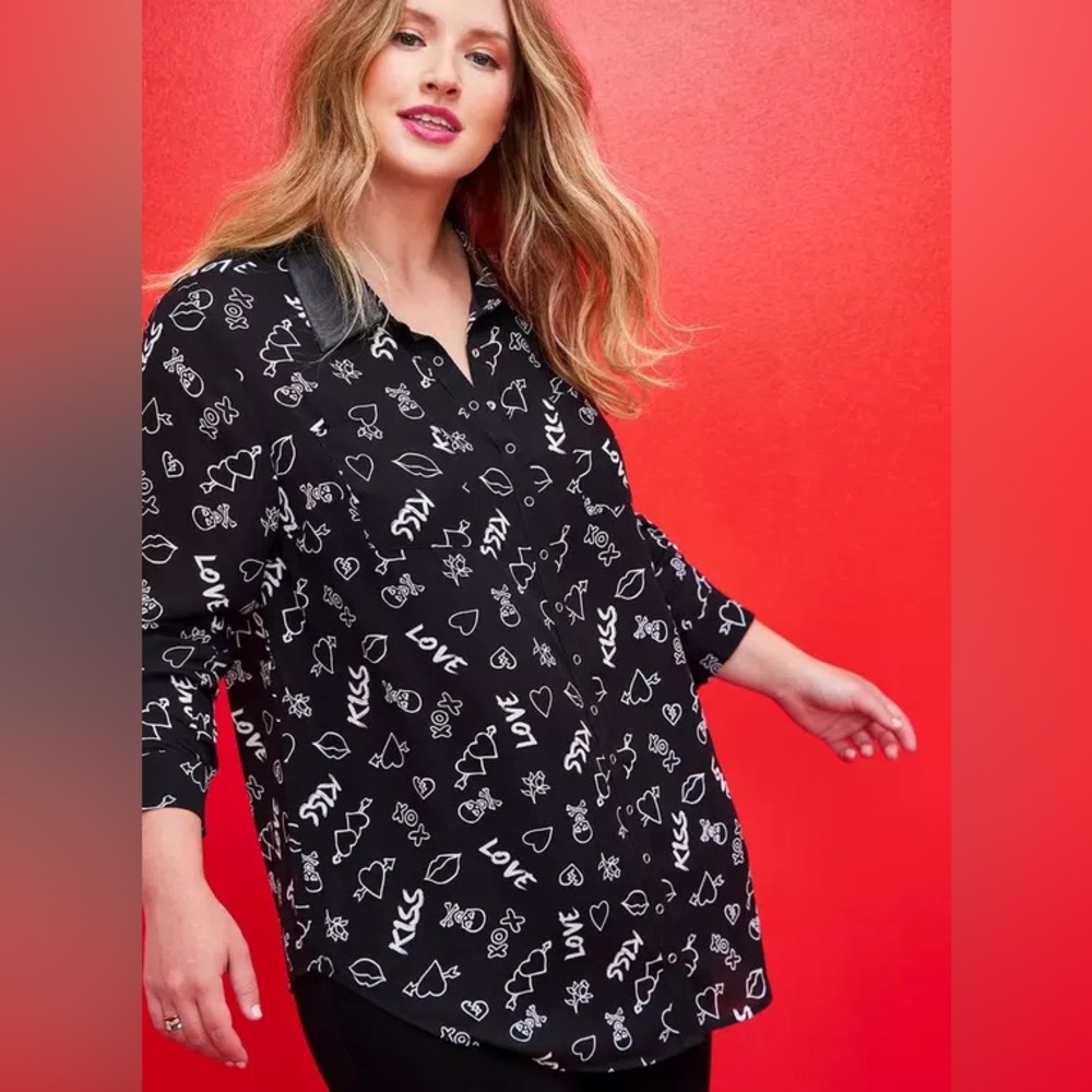 Torrid x Betsey Johnson Georgette Blouse size 2X